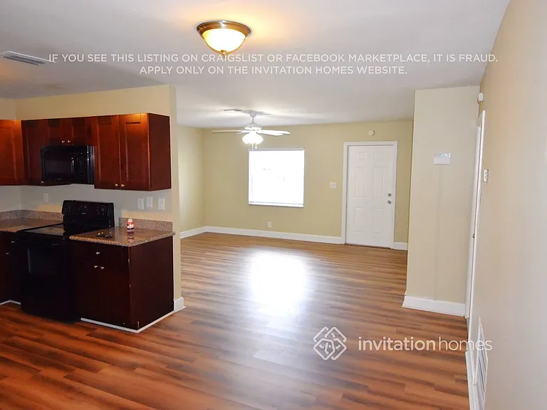 9681 SW 2nd St — Photo 5