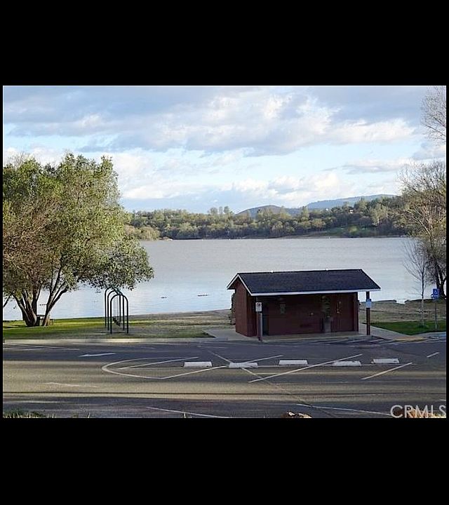 1st image of 18470 N Shore Dr