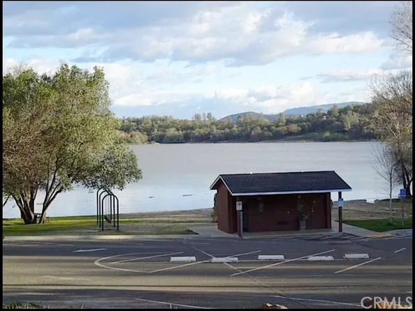 18470 N Shore Dr, Hidden Valley Lake, CA 95467