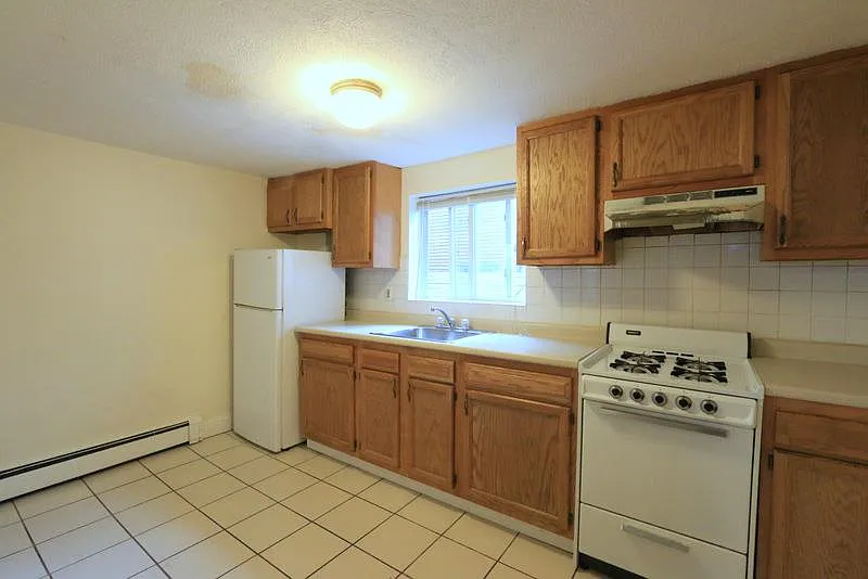 Building Photo - 126 Pine St #1