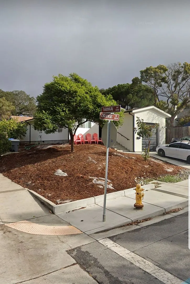 5 beds 6 baths across street from Cal Poly campus — Photo 1