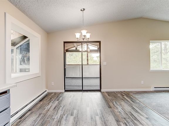 5th image of 23321 Sinto Ct
