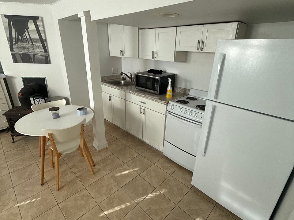 2nd image of 9 Windward Way