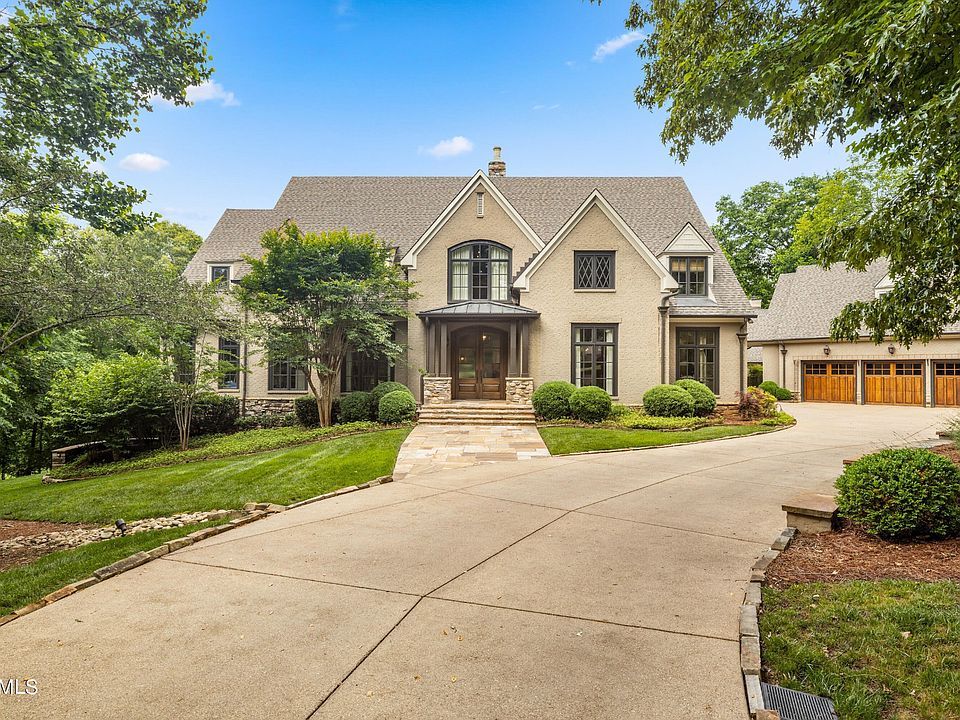 1st image of 1917 Oakleigh Way