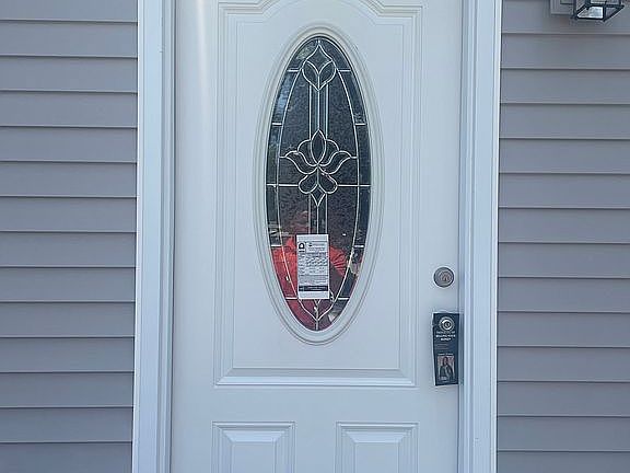 2nd image of 421 Parkinson Ave