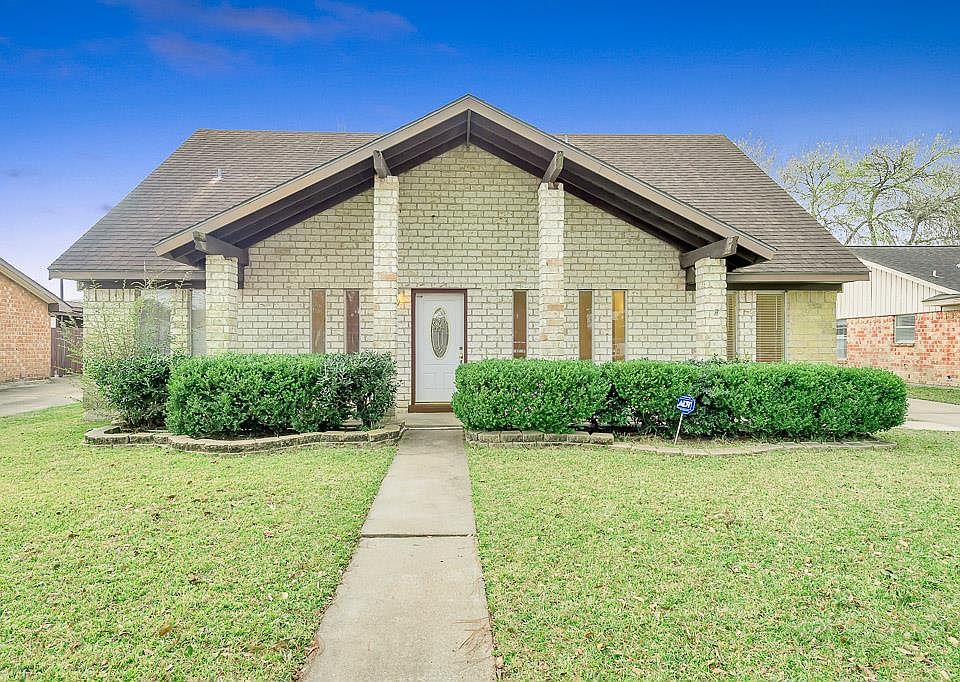 1st image of 622 Park Leaf Ln