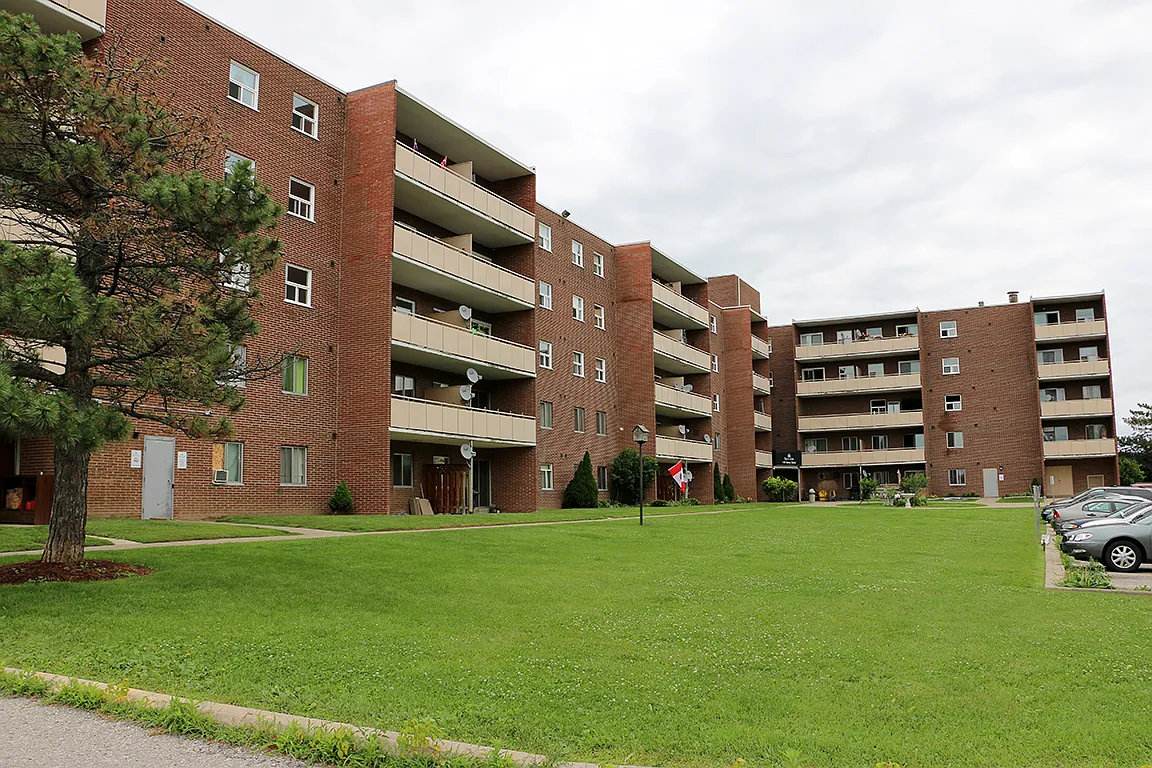 The Cedarview Apartments — Photo 1