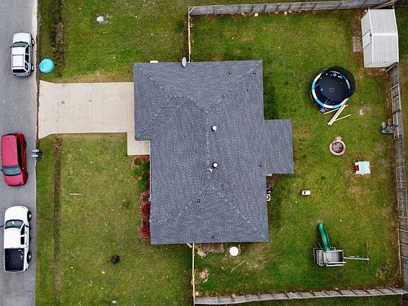 3rd image of 3315 Antietam Dr
