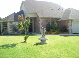 800 W Out, Yukon, OK 73099