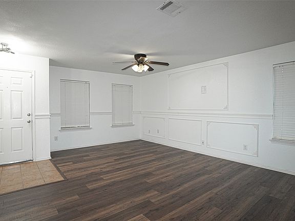 4th image of 4006 Collin Ct