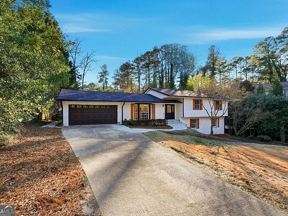 3rd image of 2437 Flair Knoll Dr