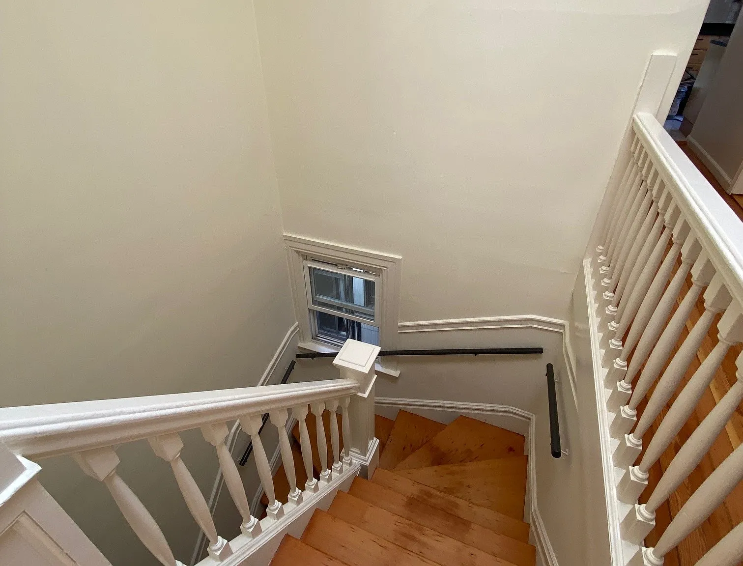 3 bed, $5,890 — Photo 4