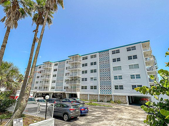 2nd image of 205 Highway A1a APT 601