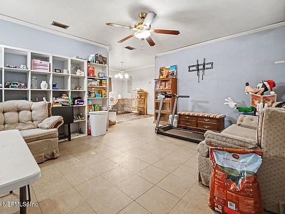 5th image of 7514 DALEHURST Drive S