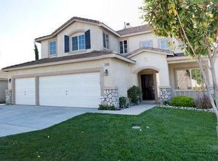 7040 Royal Crest Pl, Fontana, CA 92336