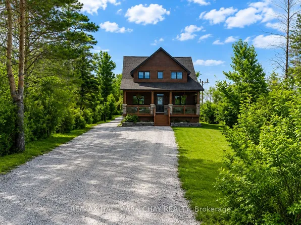 1573 County Road 6 Rd S, Springwater, ON L0L 1P0