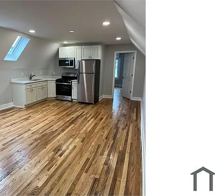 85 James St #3