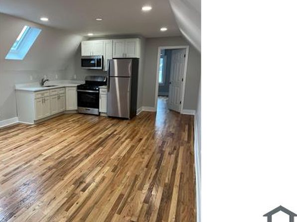 85 James St #3
