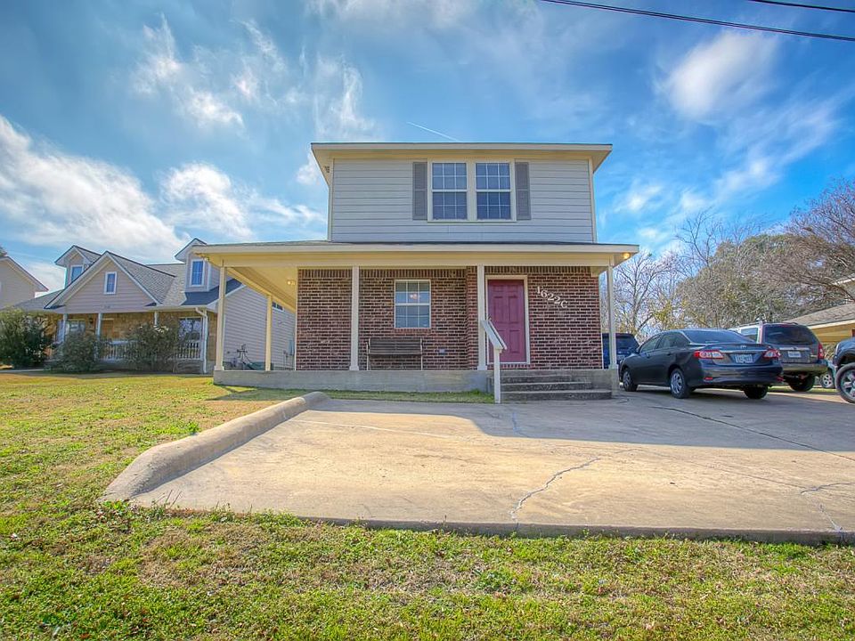 1st image of 1622C Park Pl