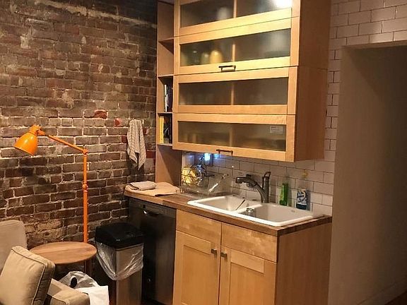 3rd image of 119 W 80th St #1R
