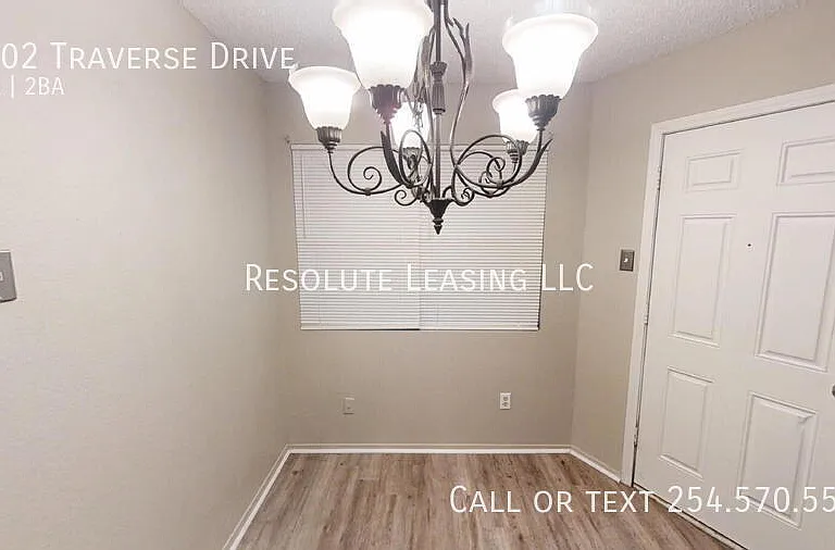2302 Traverse Dr — Photo 7