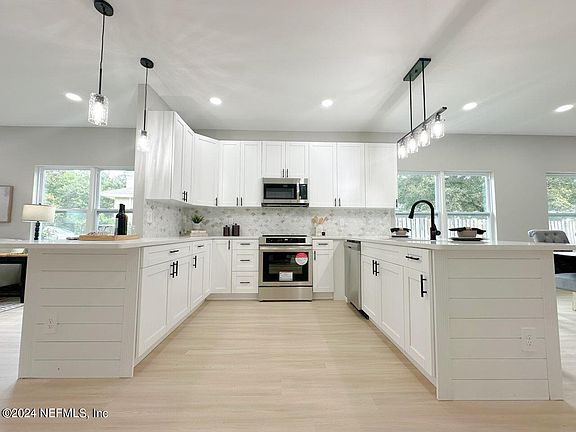2nd image of 1326 IVYHEDGE Avenue