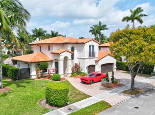 15762 NW 79th Ct, Miami Lakes, FL 33016