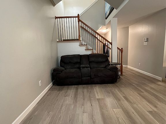 4th image of 12630 Bay Ave