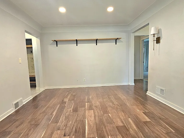 3029 Texas Ave S — Photo 10