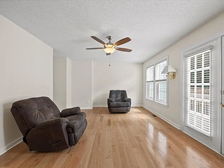 1932 Stroll Cir — Photo 18