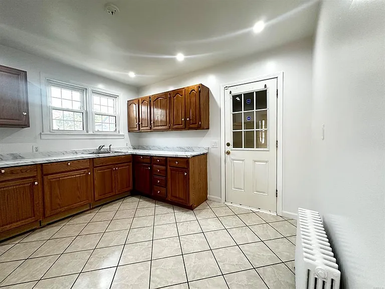 339 Thompson St #1 — Photo 16