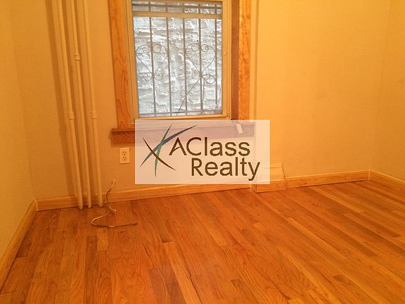 3rd image of 3118 41st St #1F
