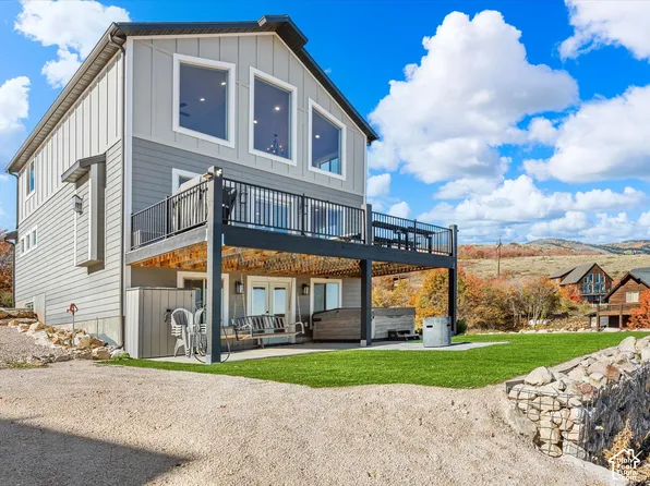 660 N Cambry Dr, Garden City, UT 84028