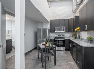 601 W 2nd St #116, Davenport, IA 52801