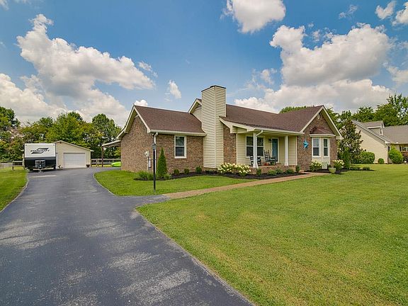3rd image of 135 Bland Dr