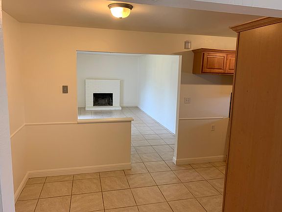 4th image of 3428 N Stanford Ave
