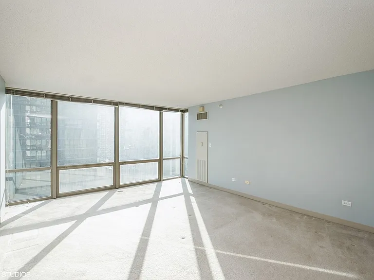2 E Erie St #1804 — Photo 7