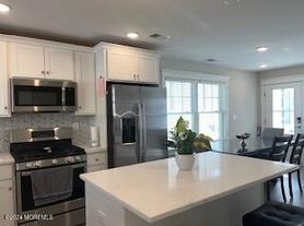 16 Elder St, Mantoloking, NJ