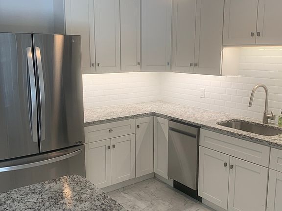 2nd image of 2305 W 12th St