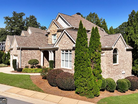 3rd image of 405 Forrest Ln