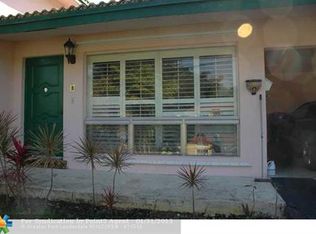 1560 NE 43rd St, Oakland Park, FL 33334