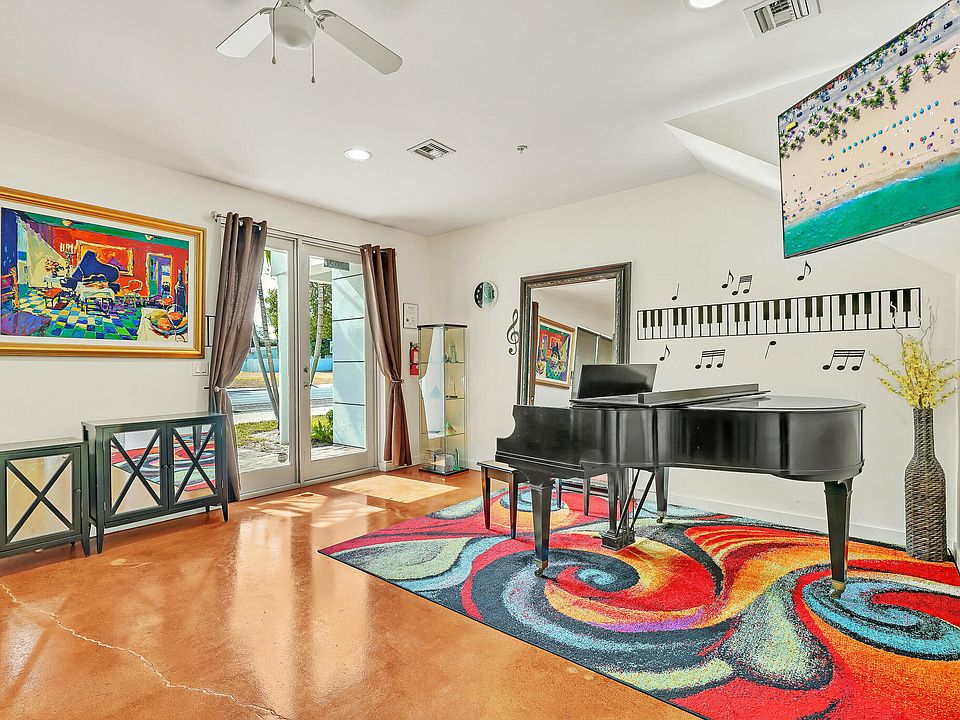 1st image of 1202 Lucerne Avenue #C