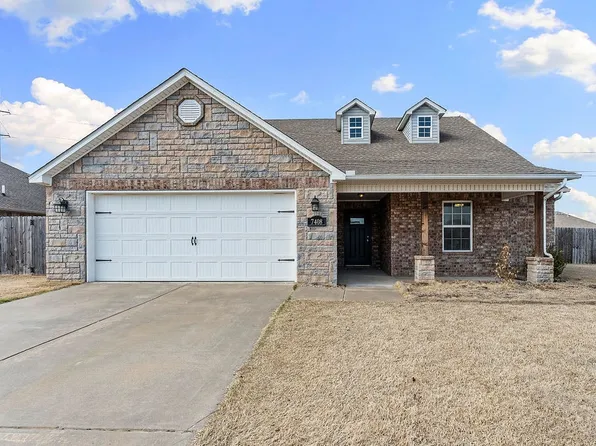 7408 Devonshire Ave, Springdale, AR 72762