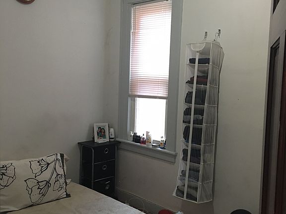 4th image of 4020 81st St