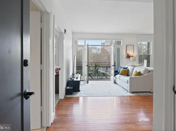 2902 Porter St NW APT 22, Washington, DC 20008