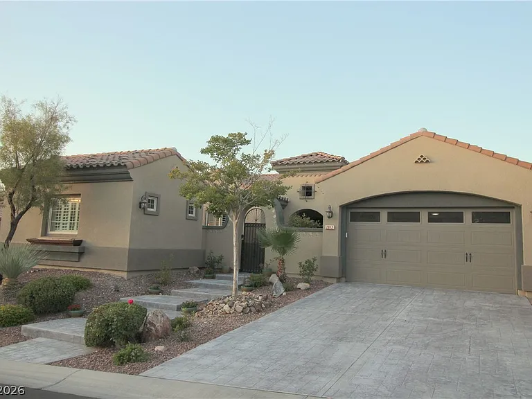 2812 Sisteron Ct — Photo 40