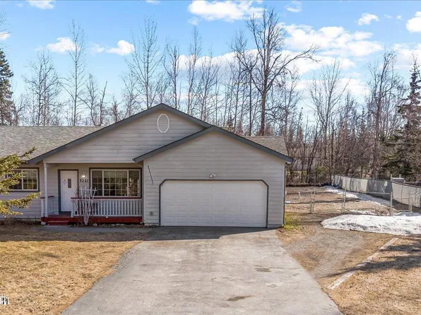 3221 N Parkview Cir, Wasilla, AK 99654