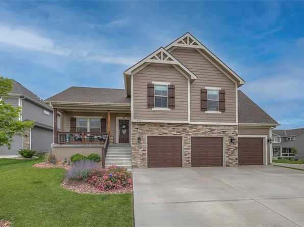 16033 Glenview St, Basehor, KS 66007