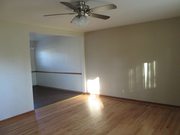 5th image of 702 Ventura Dr