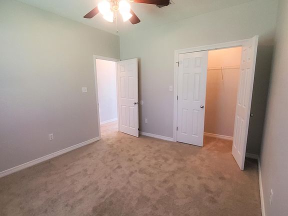 3rd image of 11552 Oaklane Dr